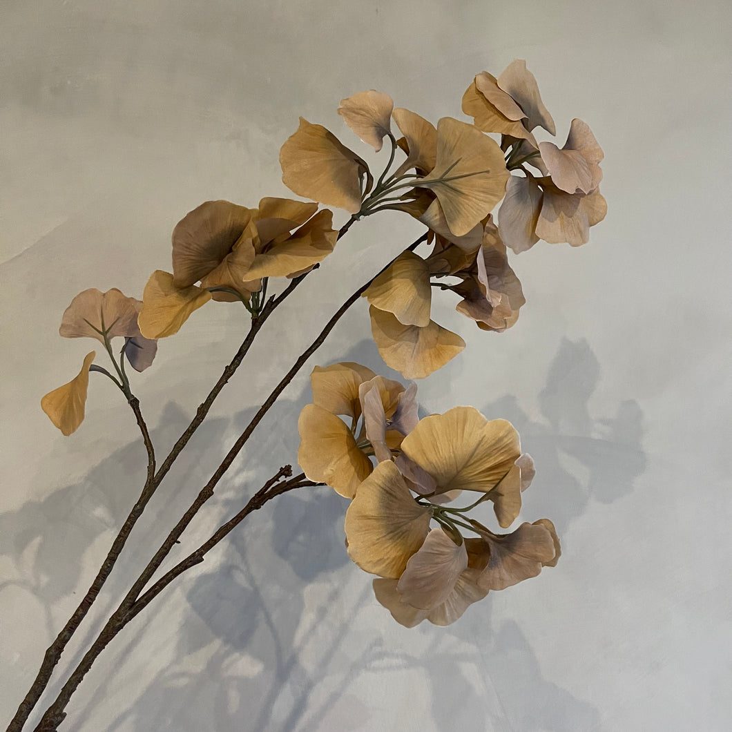 Ginkgo leaf spray 94cm