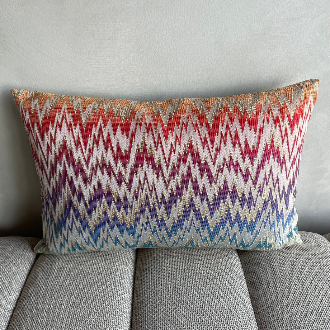 Cushion zigzag multicolor