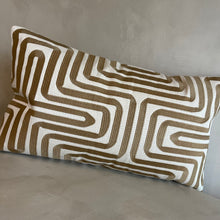 Afbeelding in Gallery-weergave laden, Cushion Nalani
