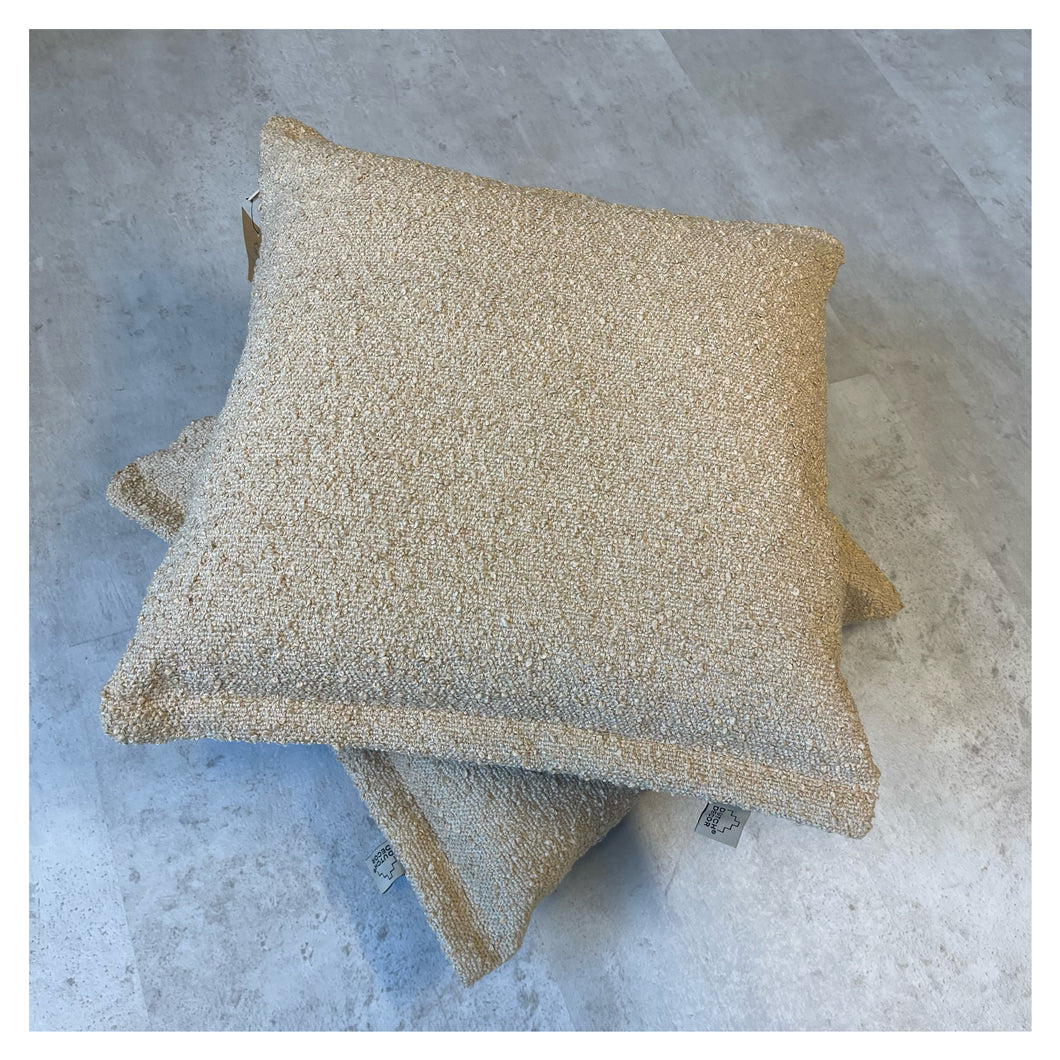 Cushion Otis bouclé (sand)