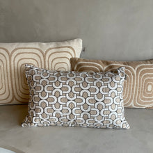Afbeelding in Gallery-weergave laden, Cushion Elyn
