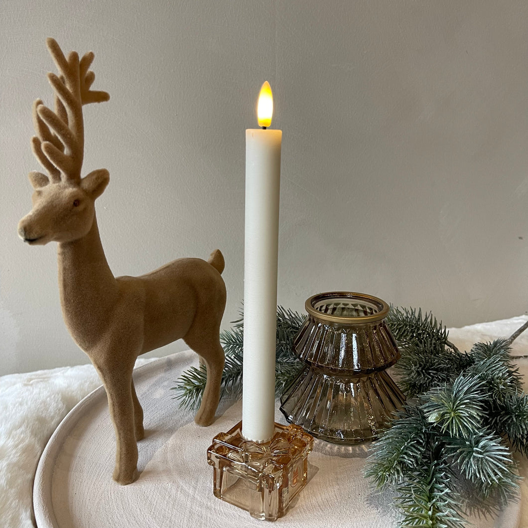 Tlh bow amber square