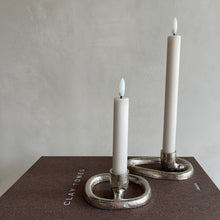 Afbeelding in Gallery-weergave laden, Candleholder silver square
