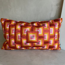Afbeelding in Gallery-weergave laden, Cushion Lira
