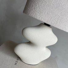 Afbeelding in Gallery-weergave laden, Table lamp organic
