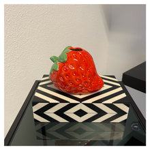 Afbeelding in Gallery-weergave laden, Vase strawberry
