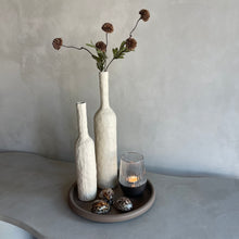 Afbeelding in Gallery-weergave laden, Vase Cantilan creme
