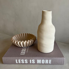 Afbeelding in Gallery-weergave laden, Vase Sesto creme
