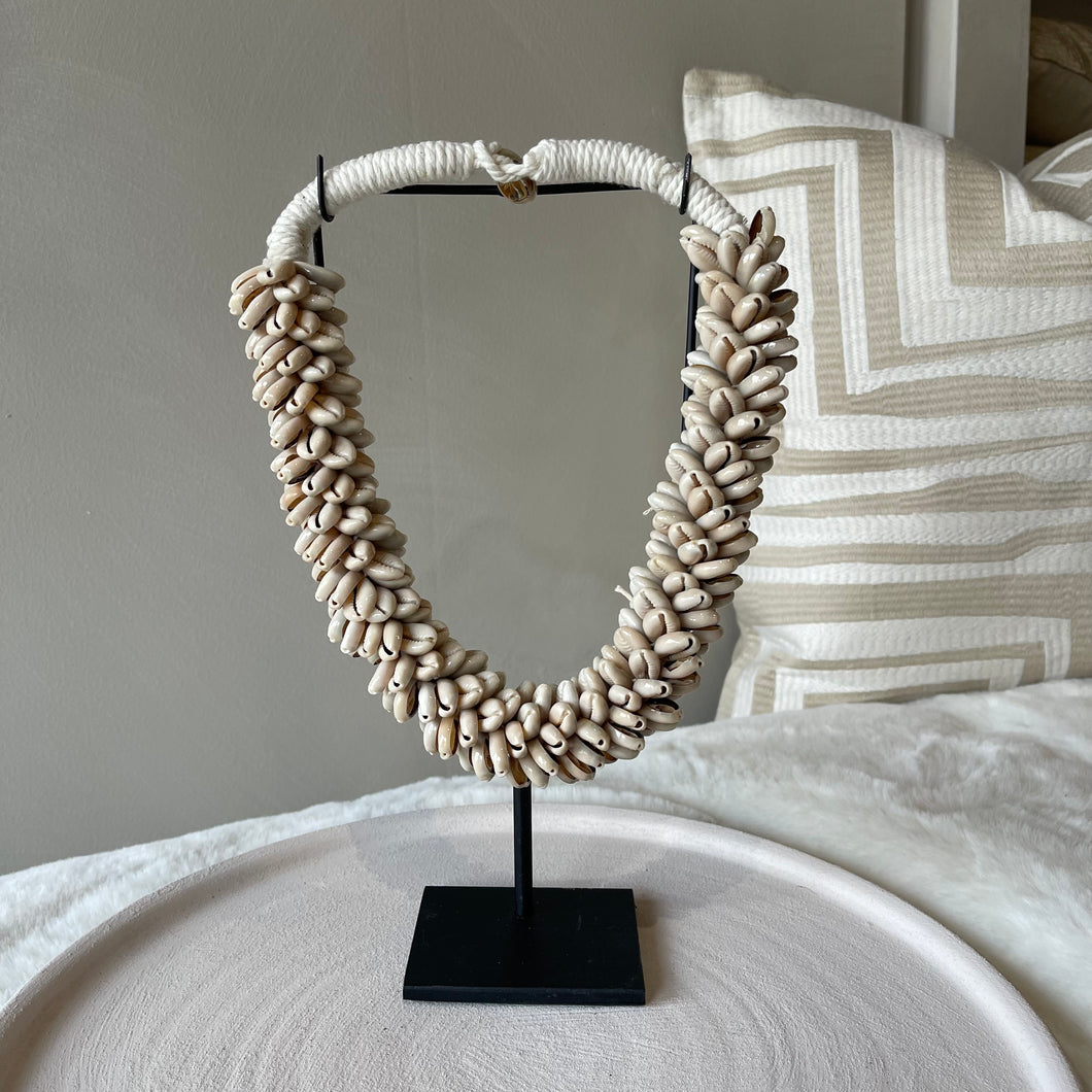 Ornament shell beige S