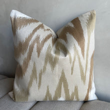 Afbeelding in Gallery-weergave laden, Cushion Ayana
