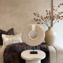 Afbeelding in Gallery-weergave laden, Ornament shell XL
