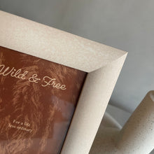 Afbeelding in Gallery-weergave laden, Frame berber creme

