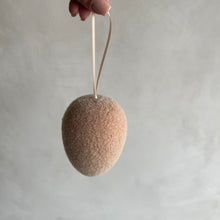 Afbeelding in Gallery-weergave laden, Fluffy easter egg sand
