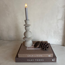 Afbeelding in Gallery-weergave laden, Candleholder polyresin taupe
