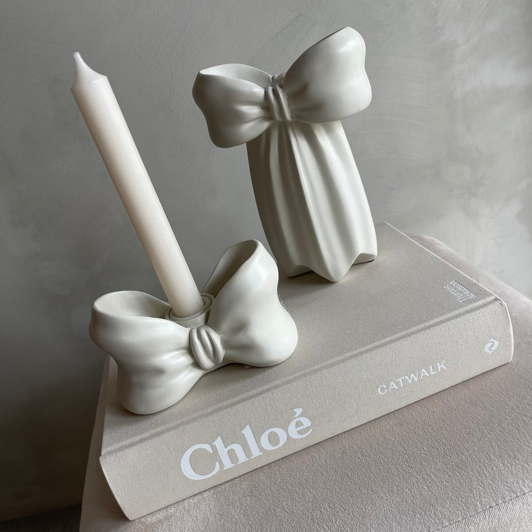Candlestick bow ivory