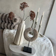 Afbeelding in Gallery-weergave laden, Ornament shell 20cm
