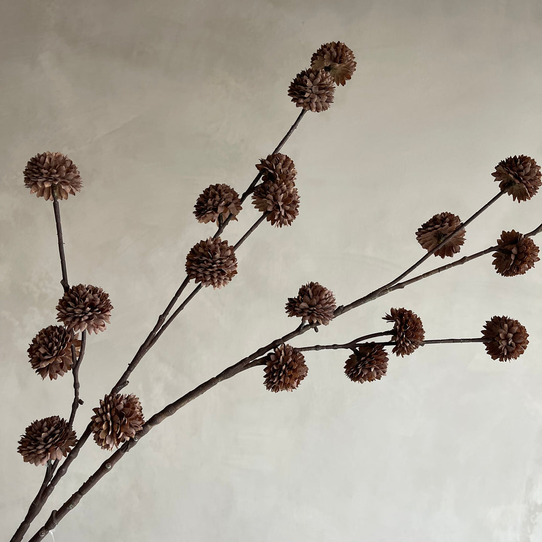 Flower pompom S d.brown