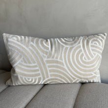 Afbeelding in Gallery-weergave laden, Cushion Marina
