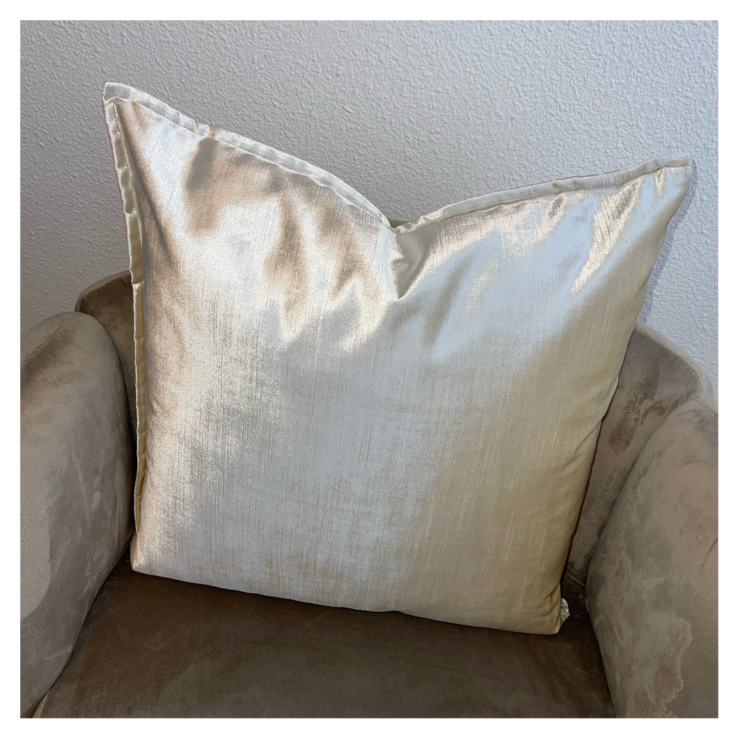 Cushion velvet ivory 45cm