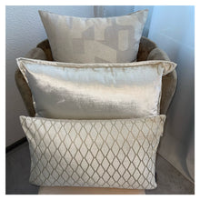 Afbeelding in Gallery-weergave laden, Cushion Skye
