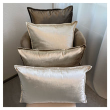Afbeelding in Gallery-weergave laden, Cushion velvet stone 45cm
