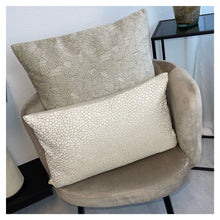 Afbeelding in Gallery-weergave laden, Cushion white woven
