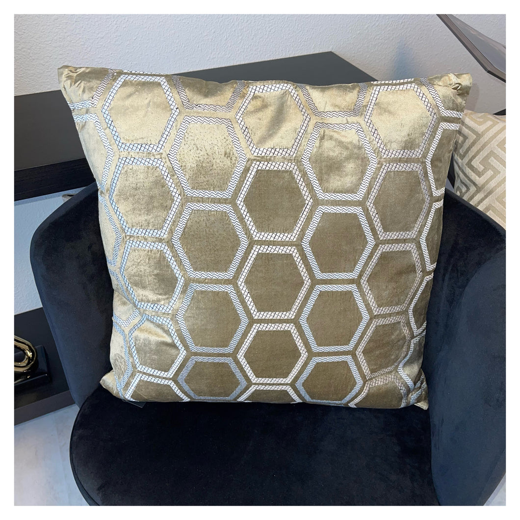 Cushion hexagon taupe